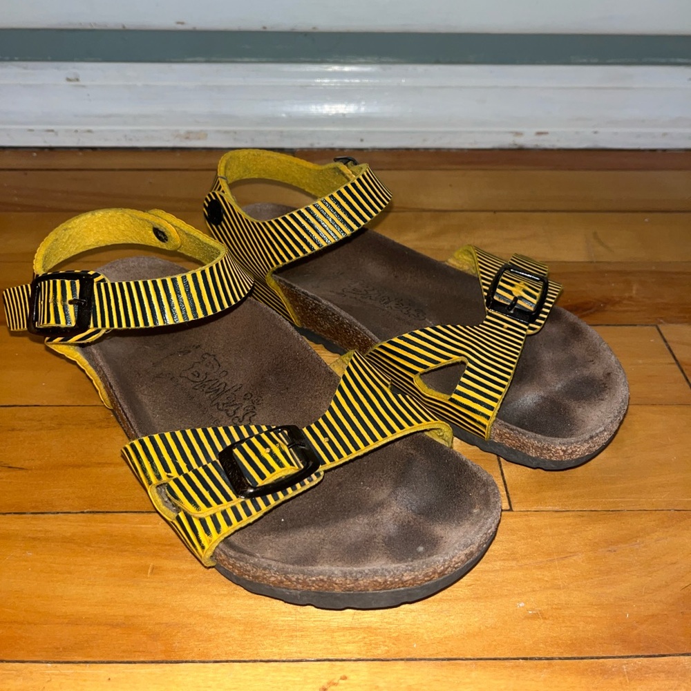 Birkenstock Birks Yellow Black Striped Kids Sandals Buckle 7 Cork Summer
